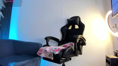 Shauna online show from February 23, 2026, 4:54 am