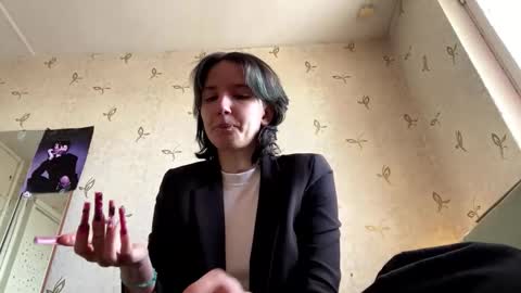 Charlotte online show from February 16, 2026, 10:22 am