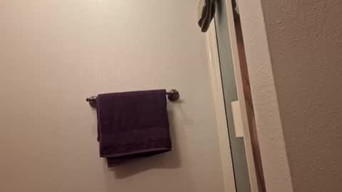 Snapshot of shavedcock720 chatting on December 19, 2024, 4:46 pm partycouple2night online show from December 19, 2024, 4:46 pm