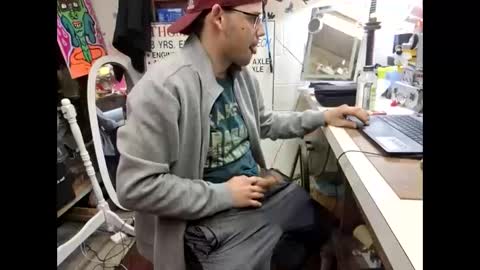 snowboarder9420 online show from March 10, 2025, 1:23 am