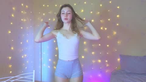 Snapshot of shawty_girl_ chatting on December 7, 2024, 10:34 am Sonya online show from December 7, 2024, 10:34 am