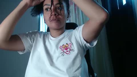 Shayna online show from December 23, 2024, 2:17 pm