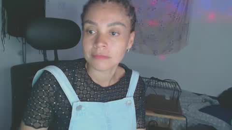 Shayna online show from February 15, 2026, 11:45 pm