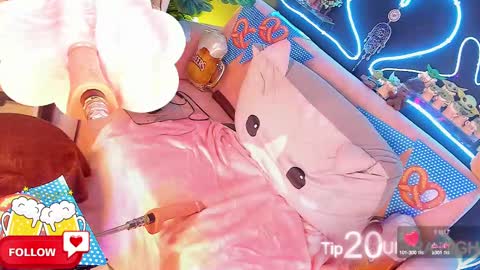 INDEPENDENT MODEL  ITS JUST YOU  ME online show from September 25, 2025, 7:23 am