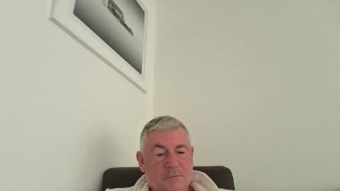 she52 online show from November 7, 2025, 10:37 am