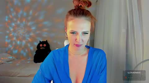 Snapshot of she_wolf1 chatting on April 16, 2026, 1:56 pm she_wolf1 online show from April 16, 2026, 1:56 pm