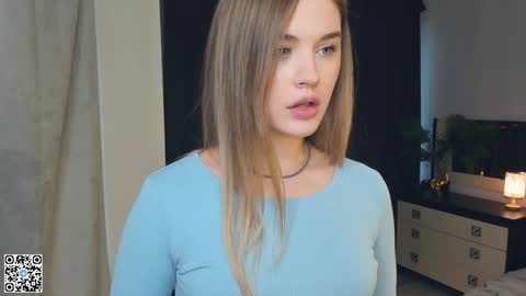 Snapshot of sheenaeast chatting on December 25, 2024, 8:07 am Violet online show from December 25, 2024, 8:07 am