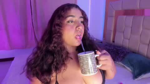 Heidy  online show from February 13, 2025, 12:02 am