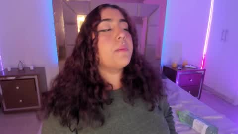 Heidy  online show from February 27, 2025, 1:48 am