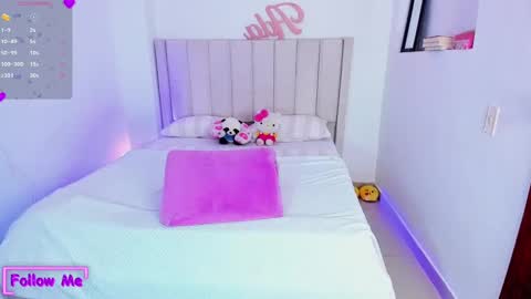 Danna   online show from December 13, 2024, 3:05 am