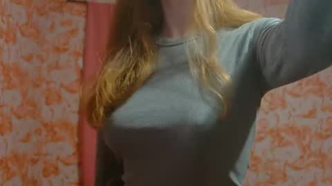 Erika online show from February 14, 2025, 2:39 am