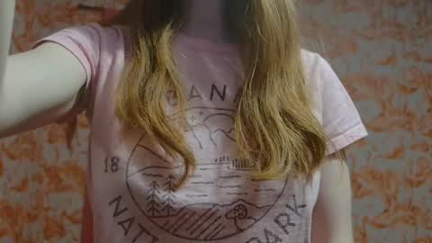 Erika online show from February 18, 2025, 4:04 am