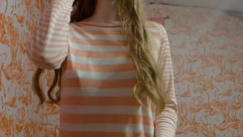 Erika online show from November 11, 2025, 12:43 am