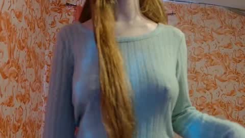 Erika online show from February 16, 2026, 8:16 pm