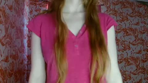 Erika online show from April 19, 2026, 8:00 pm