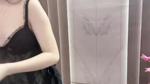 Shelly online show from October 29, 2025, 3:20 am