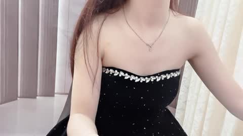 Shelly online show from April 9, 2026, 1:27 am