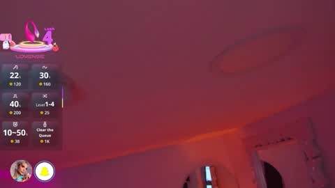 shelynna_azzul online show from January 31, 2026, 8:29 pm