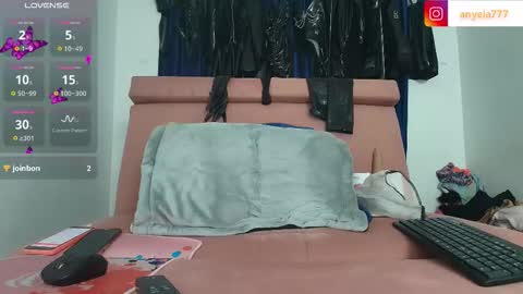  anyela7773 online show from February 7, 2026, 3:16 pm