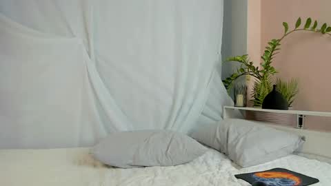 Max online show from April 15, 2026, 7:21 pm