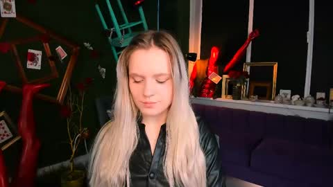 Sweet Sherri online show from May 5, 2026, 6:10 am
