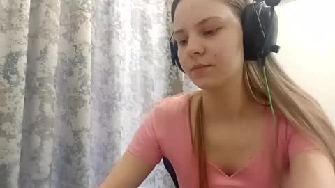 Lisa online show from December 16, 2025, 6:29 am