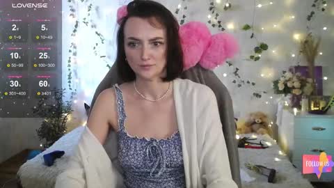 Vanessa online show from November 15, 2025, 7:27 am