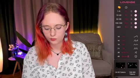 Snapshot of sheslinki chatting on December 4, 2024, 7:28 am Hello guys my name is Aemilia online show from December 4, 2024, 7:28 am