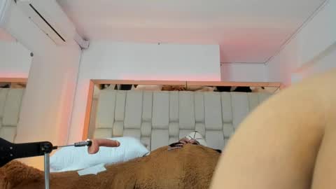 Sheyla Bakerr  online show from February 18, 2025, 2:06 pm