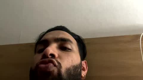 shida109 online show from December 17, 2025, 6:14 pm