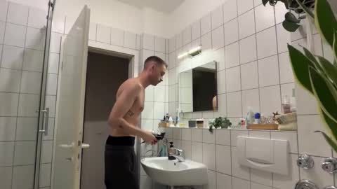 phil. online show from November 3, 2025, 5:58 pm