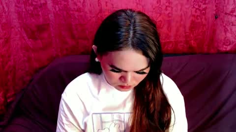 Snapshot of shimilove chatting on December 23, 2024, 5:06 am shimilove online show from December 23, 2024, 5:06 am