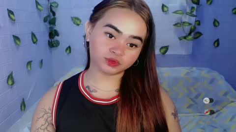 Snapshot of shimilove chatting on February 2, 2025, 2:02 pm shimilove online show from February 2, 2025, 2:02 pm