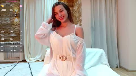 ShineChanel online show from September 25, 2025, 1:20 am