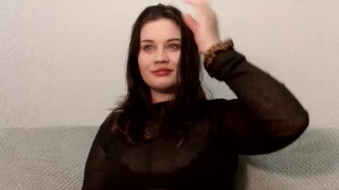 Snapshot of shinemuse chatting on January 15, 2026, 9:36 am Muse online show from January 15, 2026, 9:36 am