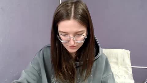 Snapshot of shining_pearl chatting on February 22, 2025, 10:18 am Jesica online show from February 22, 2025, 10:18 am