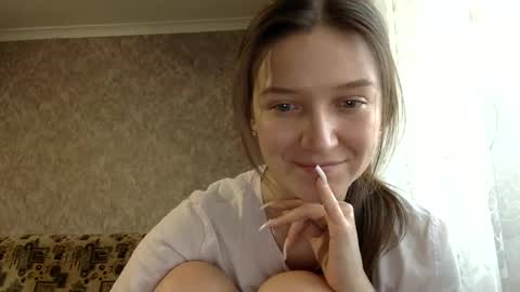 Snapshot of shining_pearl chatting on March 10, 2025, 3:20 pm Jesica online show from March 10, 2025, 3:20 pm