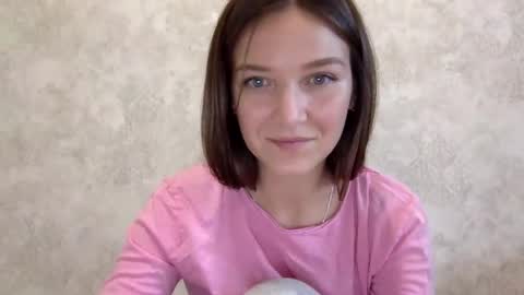 Snapshot of shining_pearl chatting on September 19, 2025, 3:24 pm Jesica online show from September 19, 2025, 3:24 pm