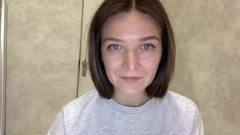 Snapshot of shining_pearl chatting on October 19, 2025, 9:04 pm Jesica online show from October 19, 2025, 9:04 pm