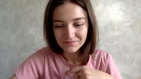 Snapshot of shining_pearl chatting on October 20, 2025, 9:54 am Jesica online show from October 20, 2025, 9:54 am