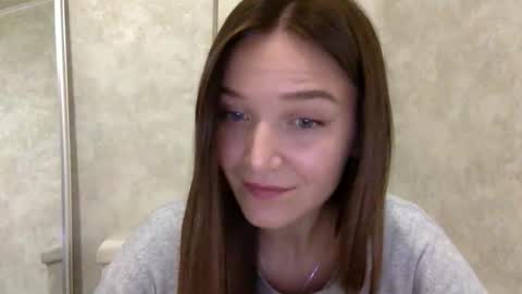 Snapshot of shining_pearl chatting on October 27, 2025, 9:19 pm Jesica online show from October 27, 2025, 9:19 pm