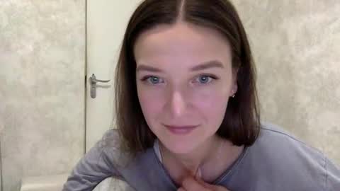 Snapshot of shining_pearl chatting on November 20, 2025, 8:08 pm Jesica online show from November 20, 2025, 8:08 pm