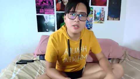 Snapshot of shinji18 chatting on February 27, 2025, 1:16 am Shinji online show from February 27, 2025, 1:16 am