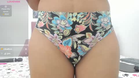 Snapshot of shira_sexylove chatting on October 16, 2025, 12:11 am shira_sexylove online show from October 16, 2025, 12:11 am