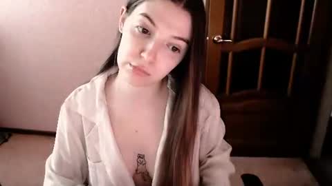Snapshot of shiraha___rafieru chatting on May 20, 2026, 12:11 pm shiraha___rafieru online show from May 20, 2026, 12:11 pm