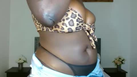 Snapshot of shiratie chatting on May 19, 2026, 1:56 am Shirat online show from May 19, 2026, 1:56 am