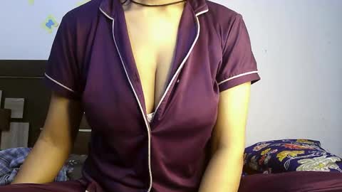 Snapshot of shiri_hot chatting on September 29, 2025, 2:16 am Siri online show from September 29, 2025, 2:16 am