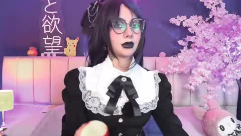 Snapshot of shizuko___ chatting on April 28, 2026, 8:58 pm Valentina online show from April 28, 2026, 8:58 pm
