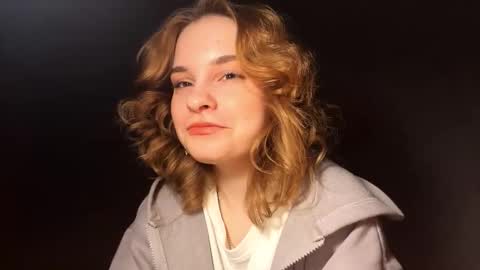 Snapshot of shondareadus chatting on March 17, 2026, 5:49 pm Sade online show from March 17, 2026, 5:49 pm