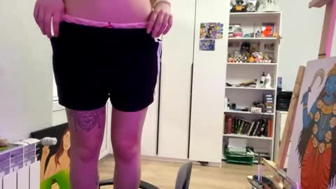 Marie online show from April 19, 2026, 12:48 pm